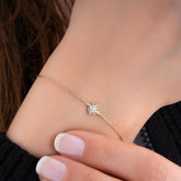 14K Gold Diamond Clover Bracelet / Dainty Gold Bracelet for Women / Lucky Clover Jewelry / Elegant Diamond Floral Bracelet / Gift for Her