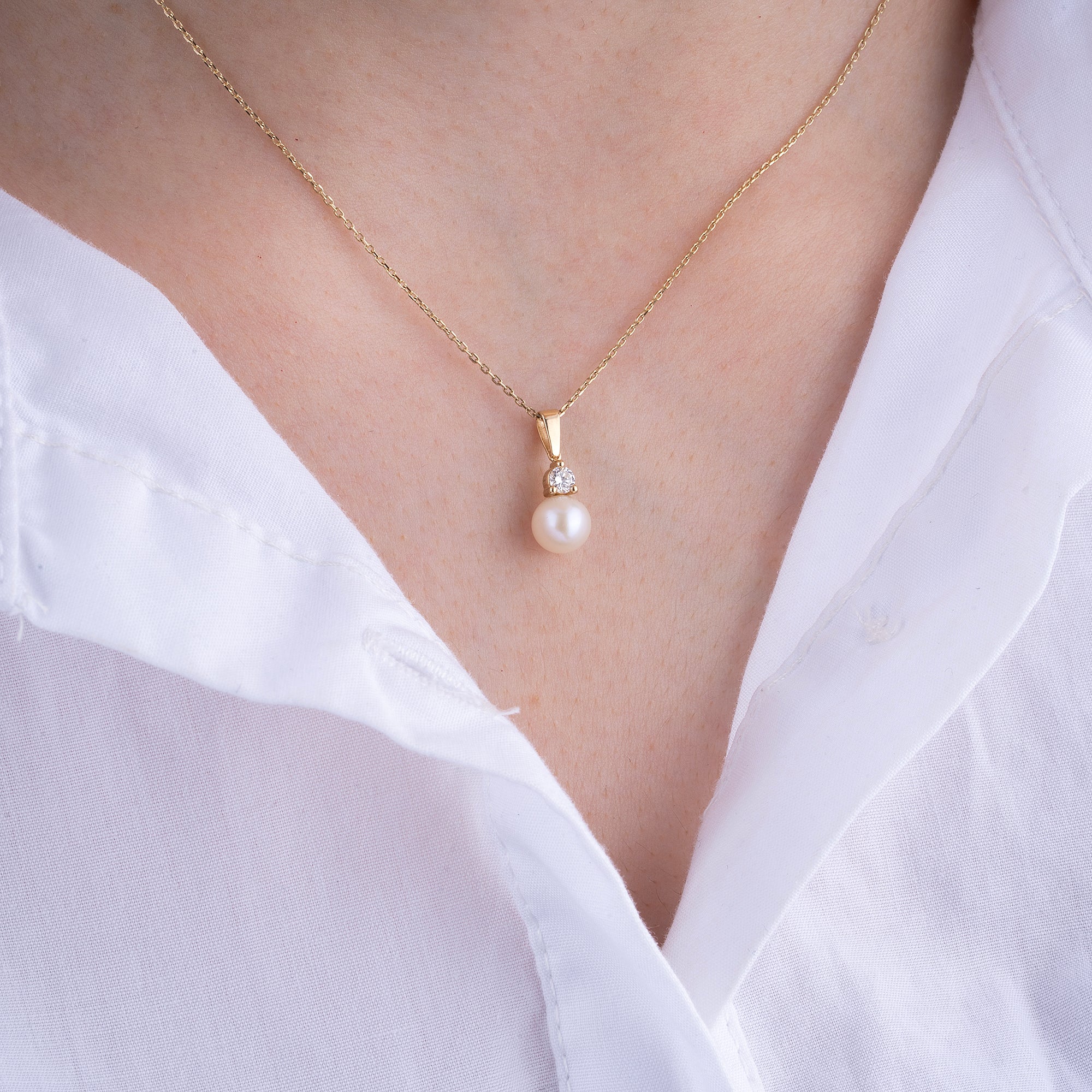 14K Gold Pearl and Diamond Pendant Necklace – Elysian