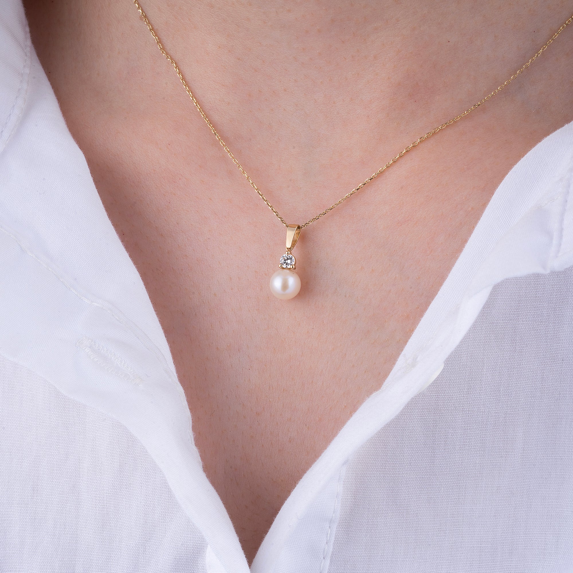 14K Gold Pearl and Diamond Pendant Necklace – Elysian