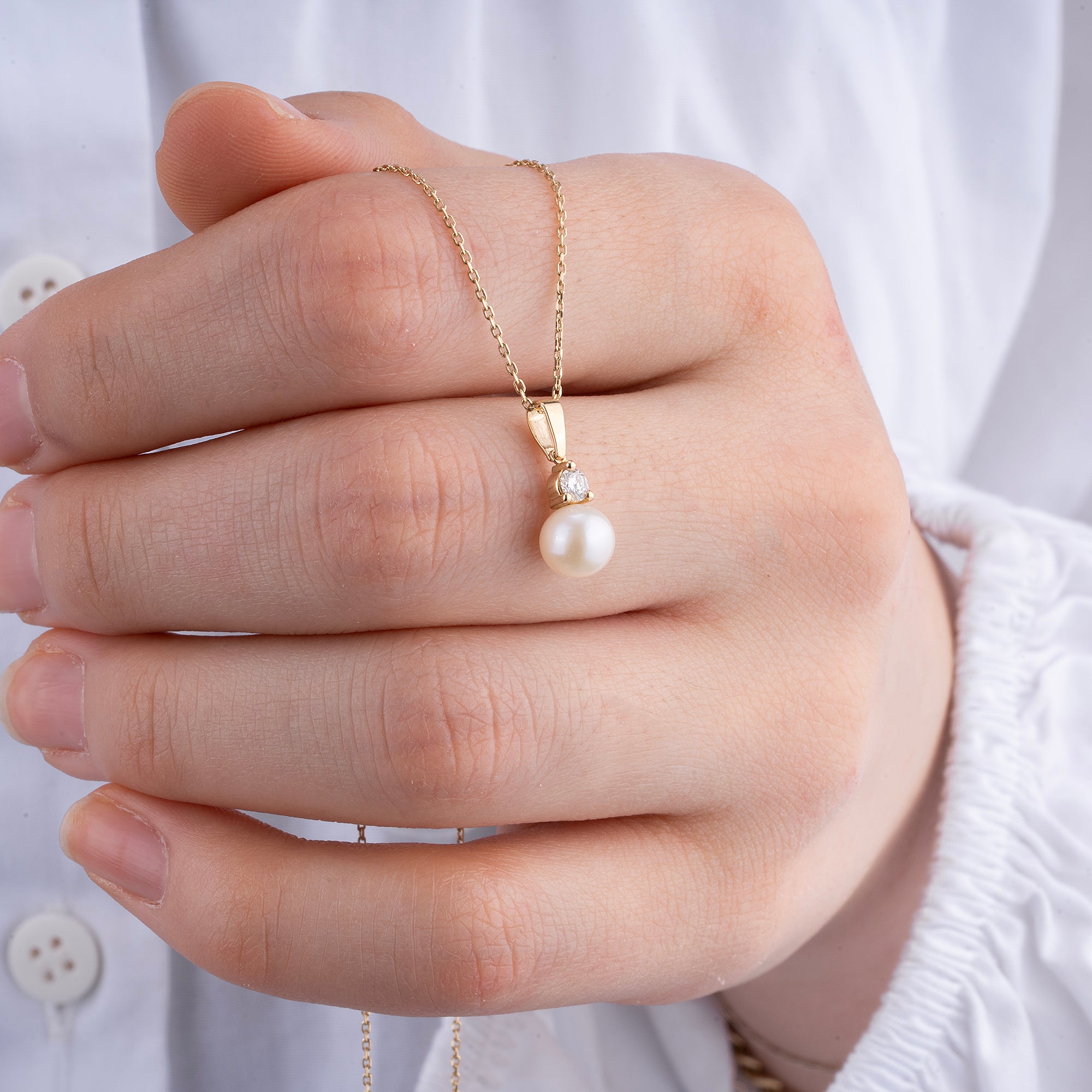 14K Gold Pearl and Diamond Pendant Necklace – Elysian