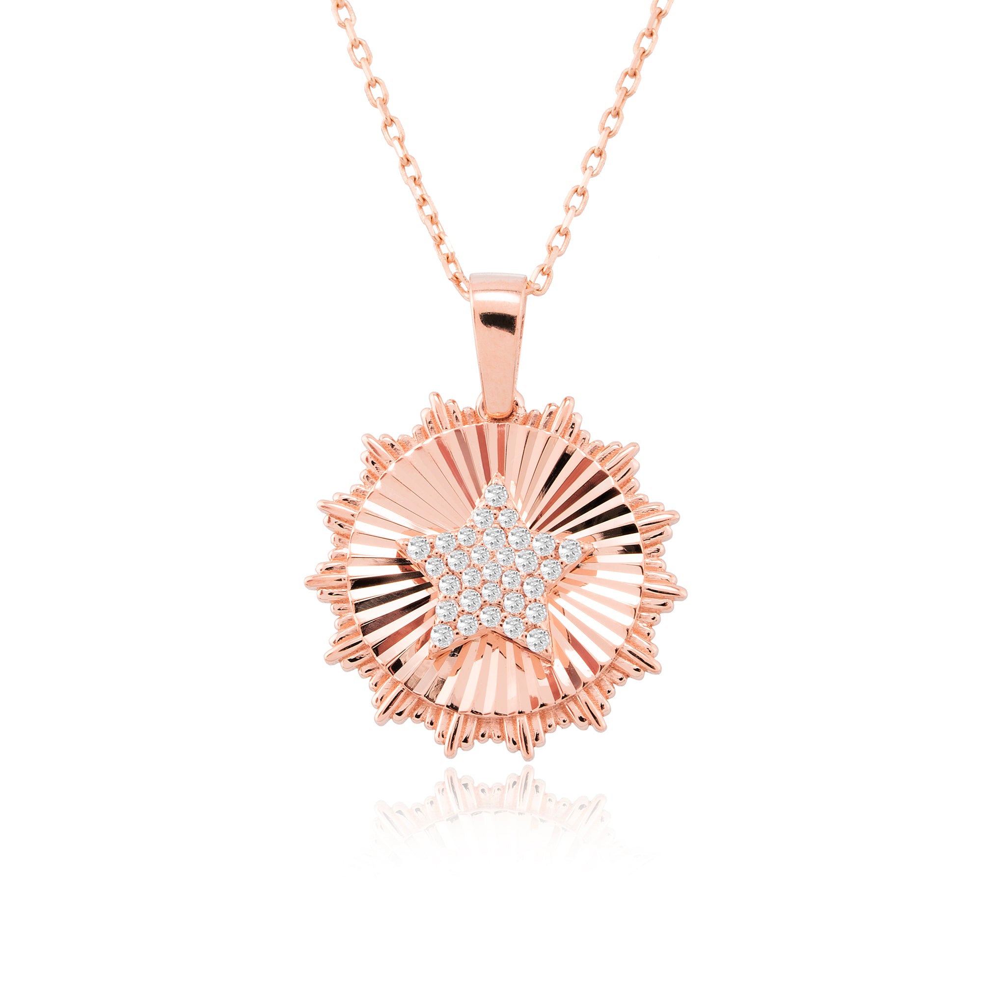 14K Gold Fluted Medallion Necklace with Pavé Star – Nova