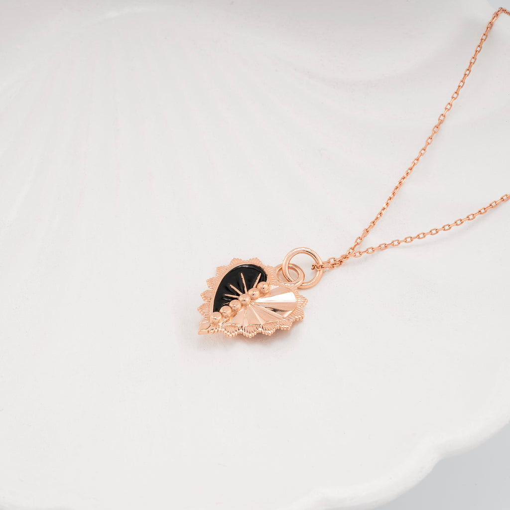 14k Gold Enamel Heart Necklace | Amora