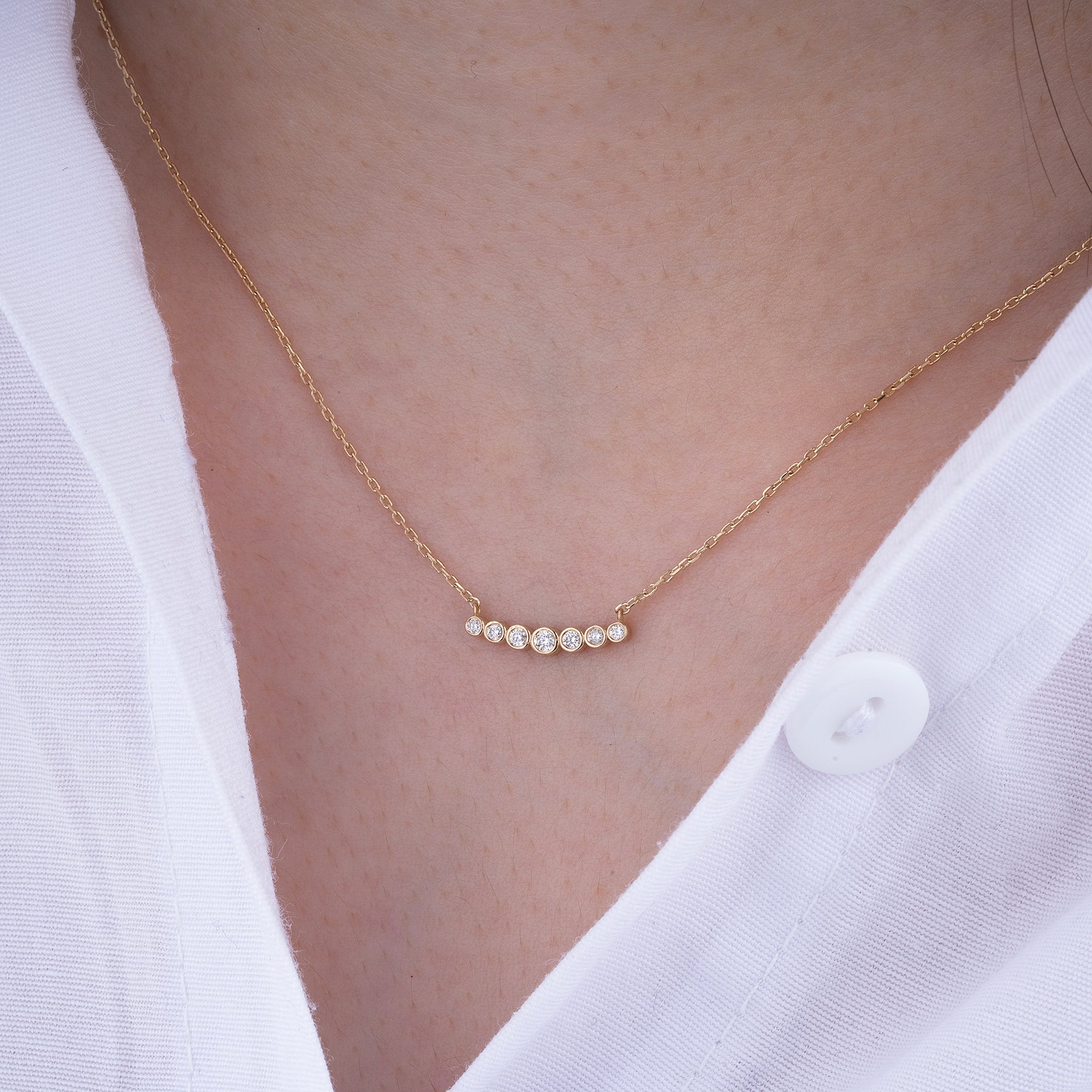 14K Gold Bezel-Set Diamond Bar Necklace – Aurora