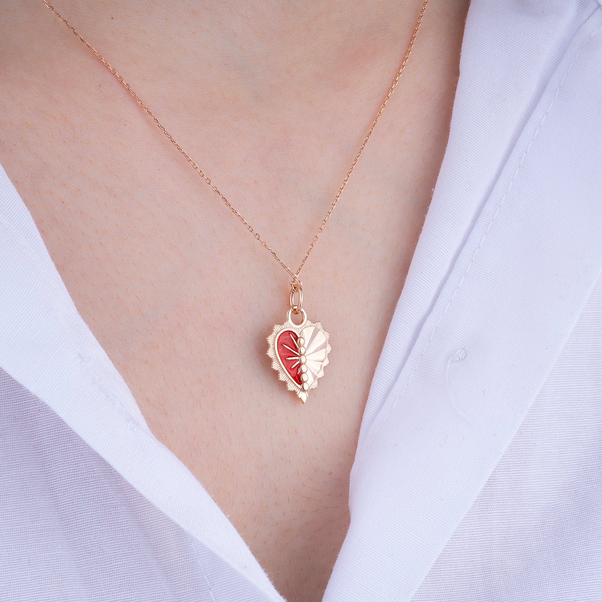 14k Gold Enamel Heart Necklace | Amora