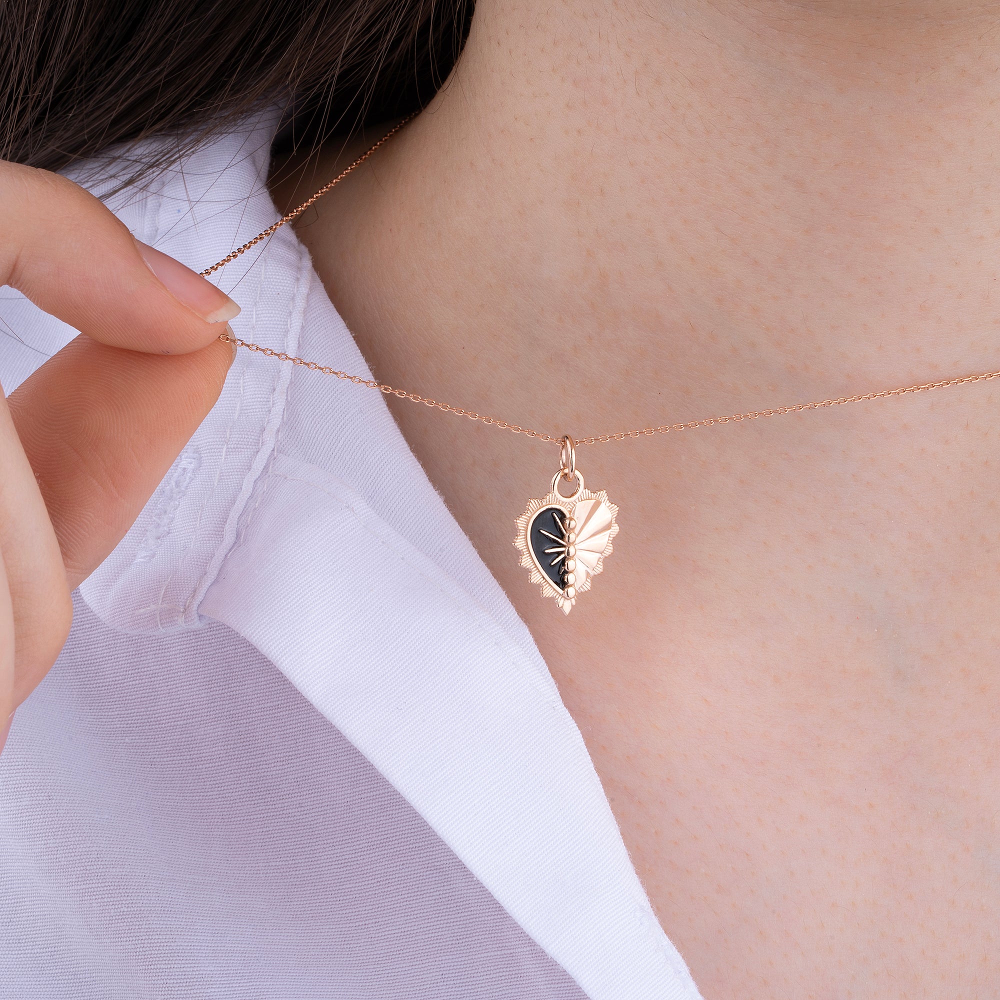 14k Gold Enamel Heart Necklace | Amora