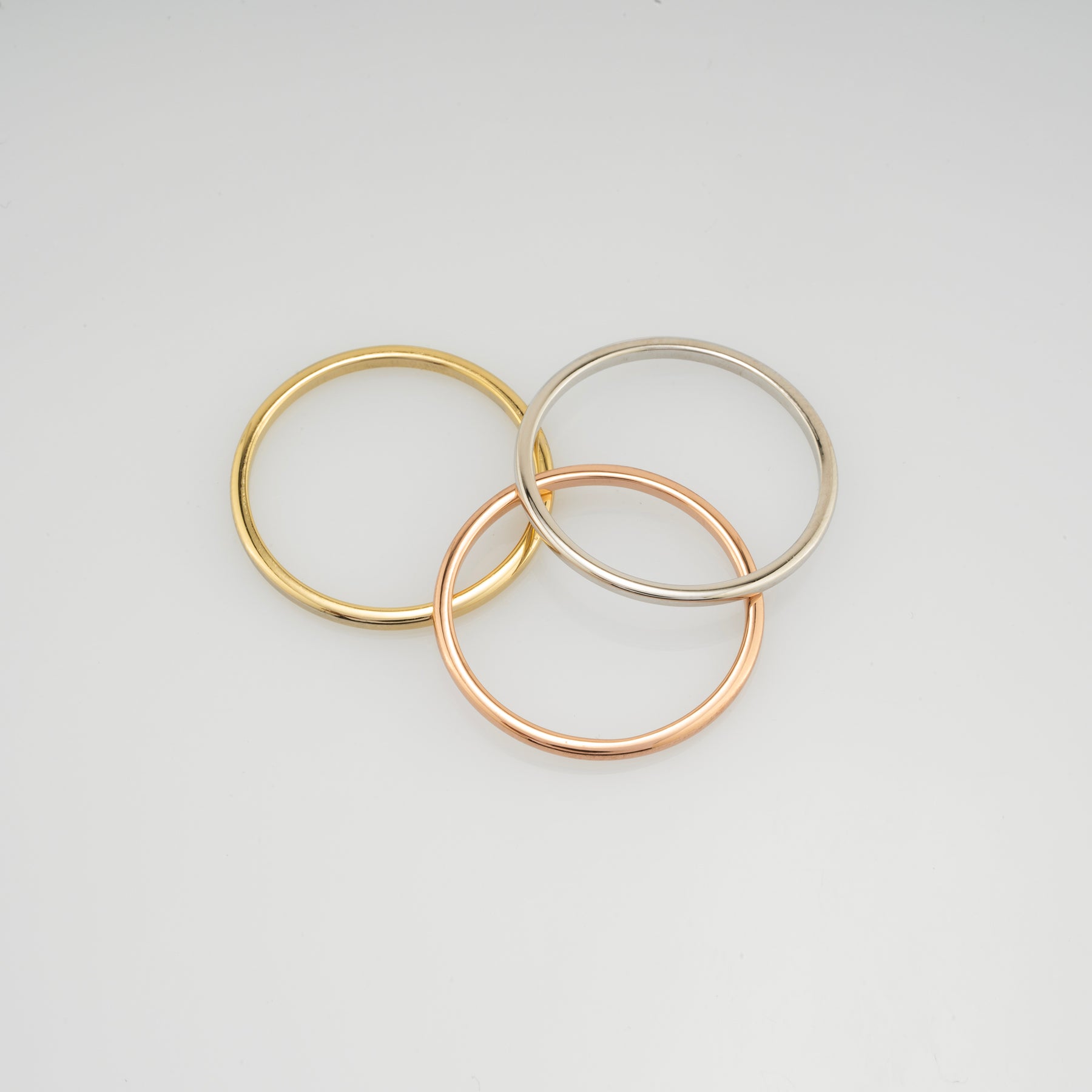 14K Gold Minimalist Wedding Band for Women – Elara