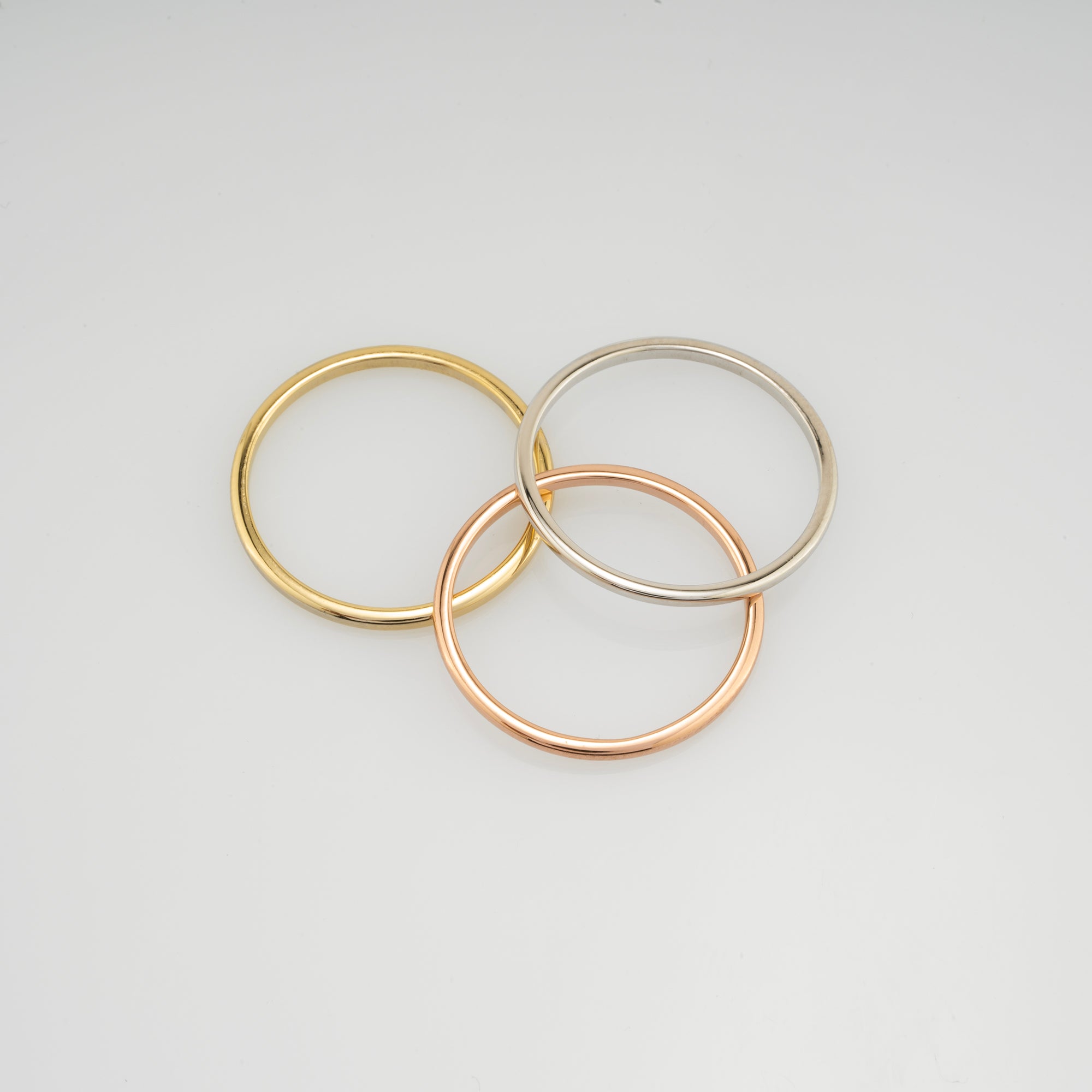 14K Gold Minimalist Wedding Band for Women – Elara