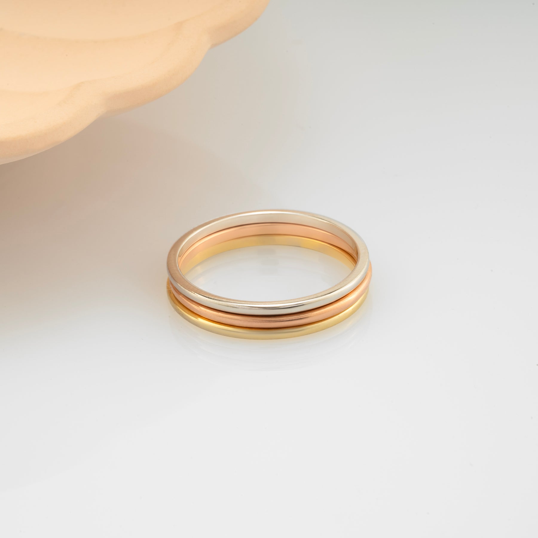 14K Gold Minimalist Wedding Band for Women – Elara