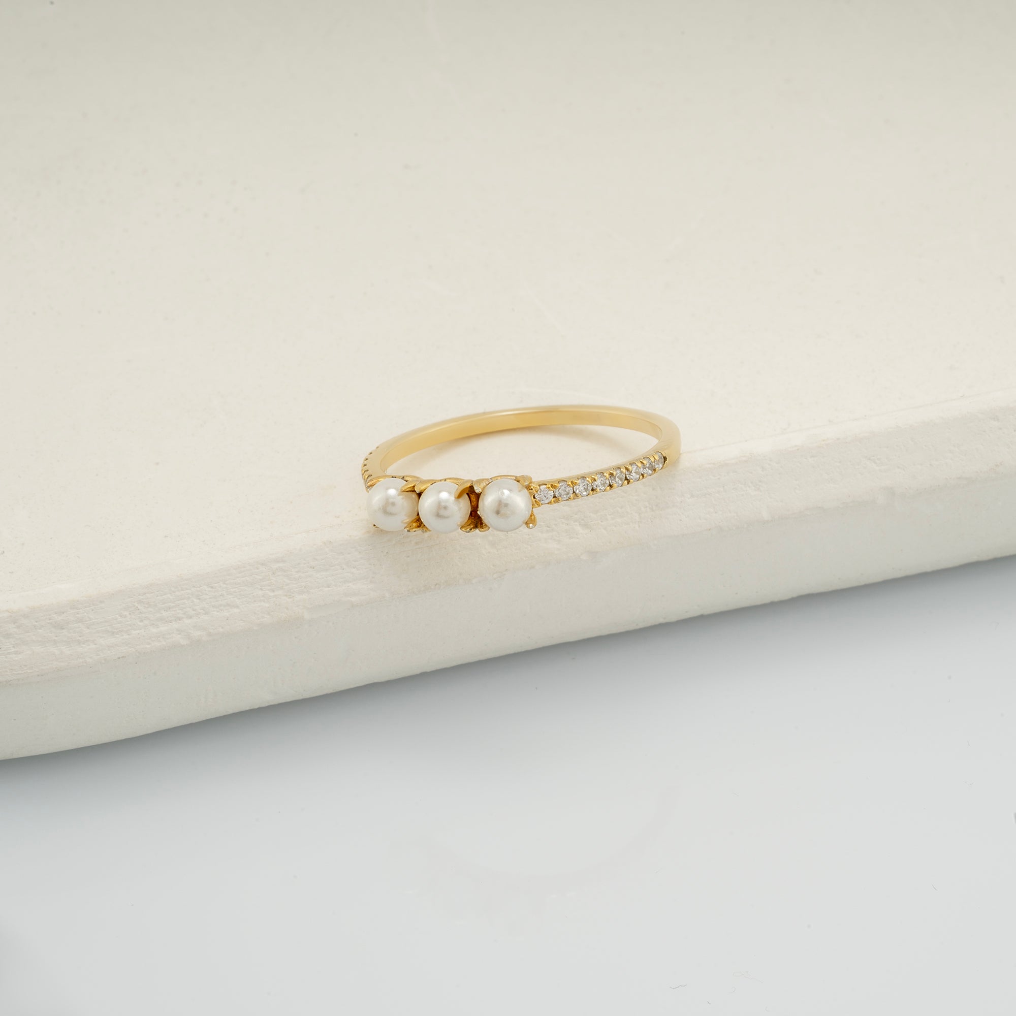 14K Gold Pearl & Diamond Band Ring – Melora