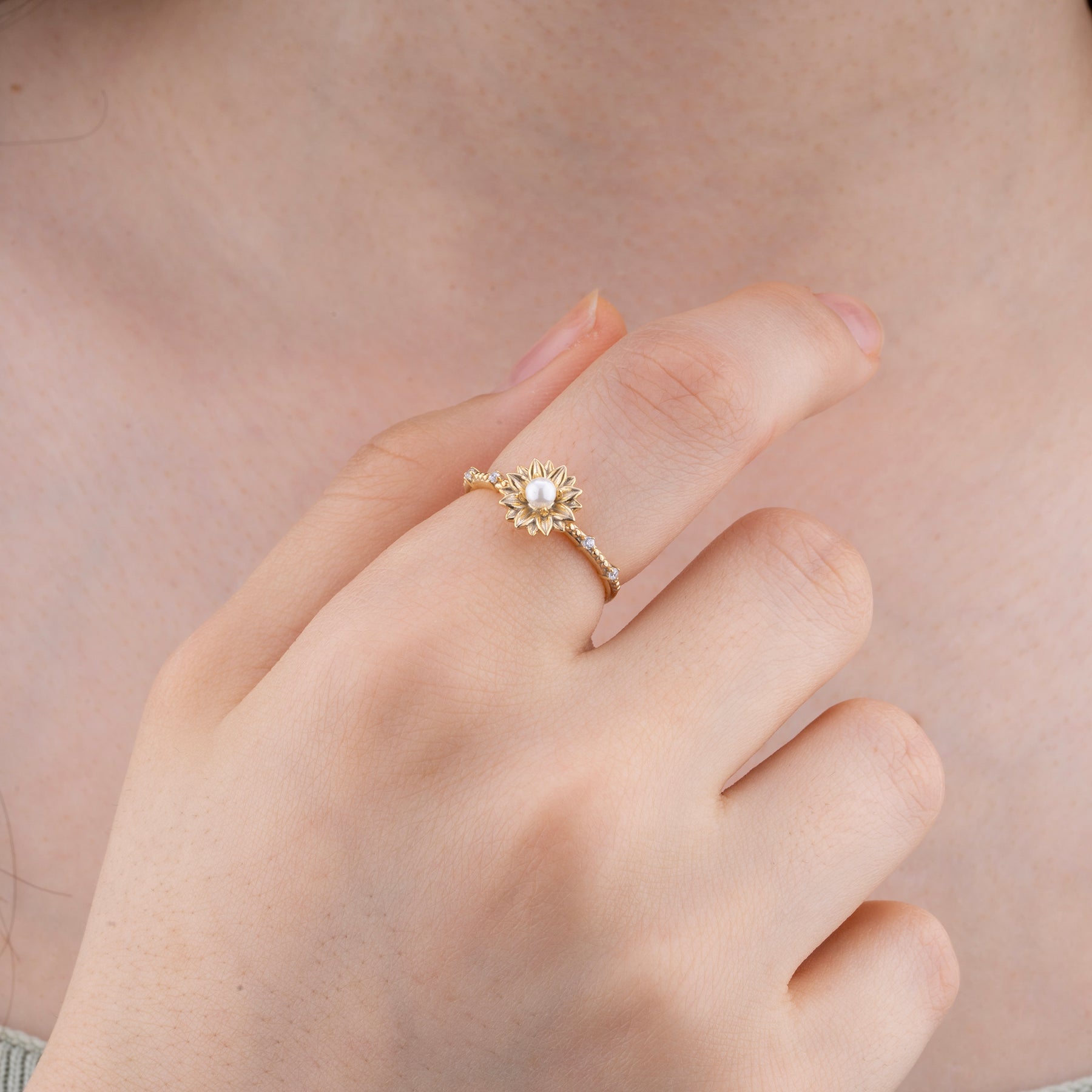 14 Ayar Altın İnci ve Pırlanta Yüzük – Elyen 