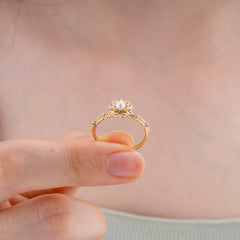 14K Gold Pearl & Diamond Ring – Elyen