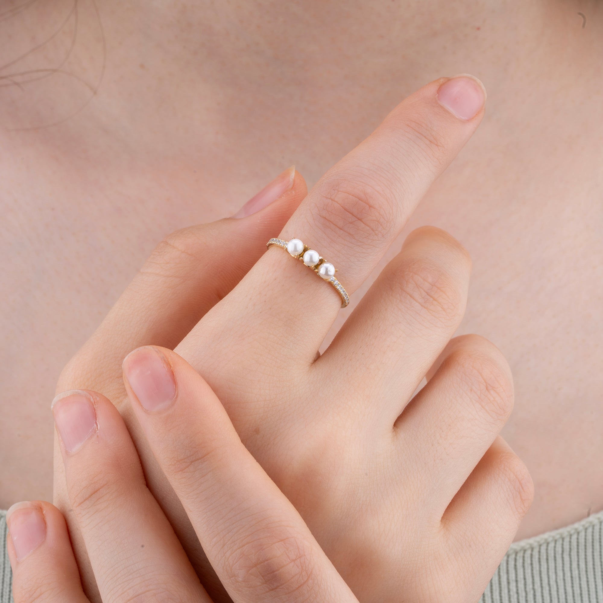 14K Gold Pearl & Diamond Band Ring – Melora