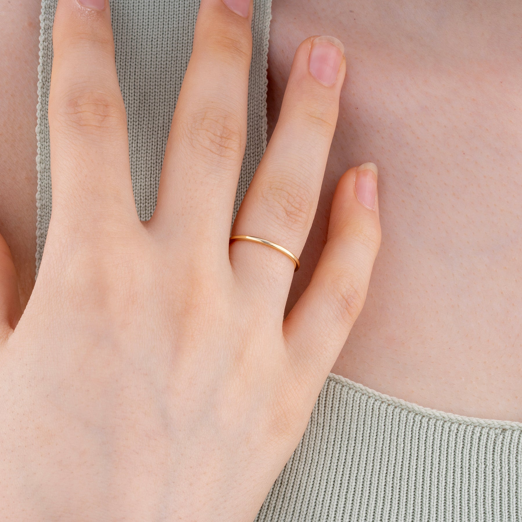 14K Gold Minimalist Wedding Band for Women – Elara