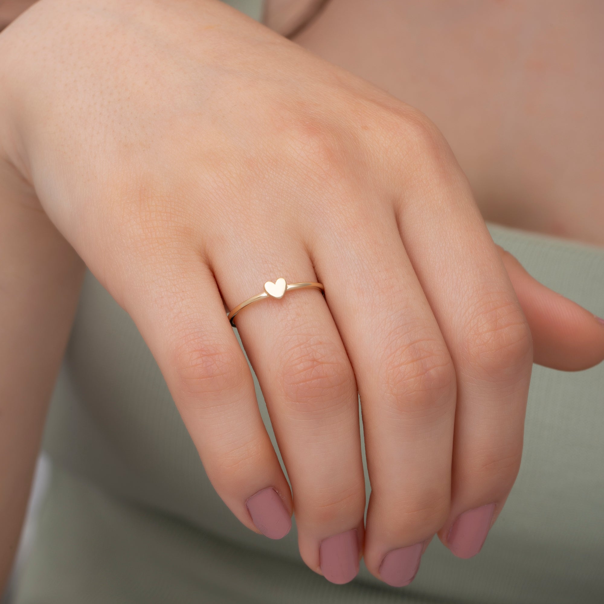 14K Gold Minimalist Heart Stacking Ring – Amelia