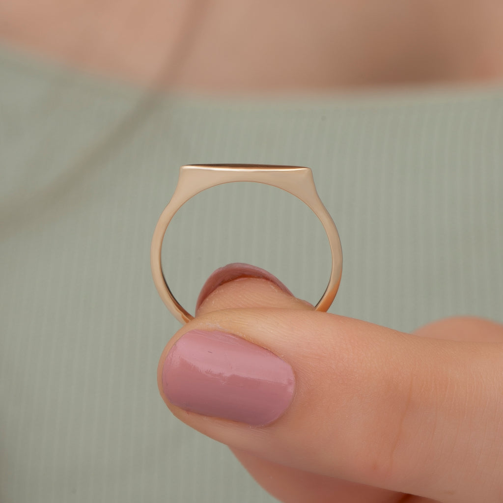 14K Gold Custom Engraved Bar Ring – Marvella