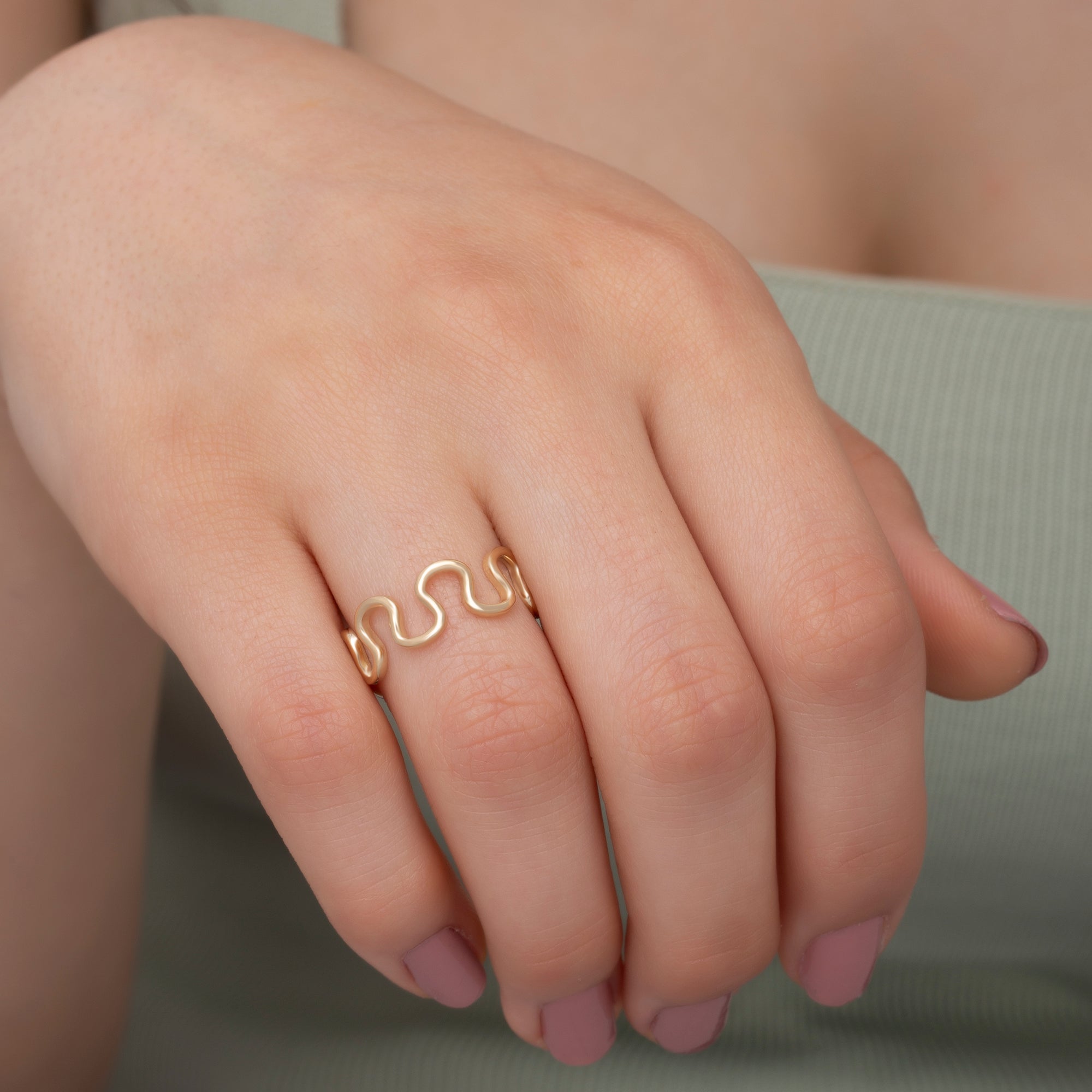 14K Gold Wave Ring: Dainty Open Band, Elegant Gold Jewelry
