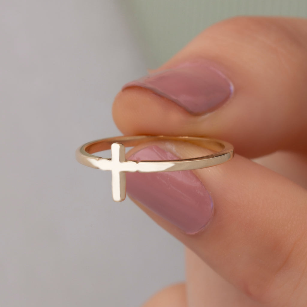14K Gold Minimalist Cross Ring for Women – Selena
