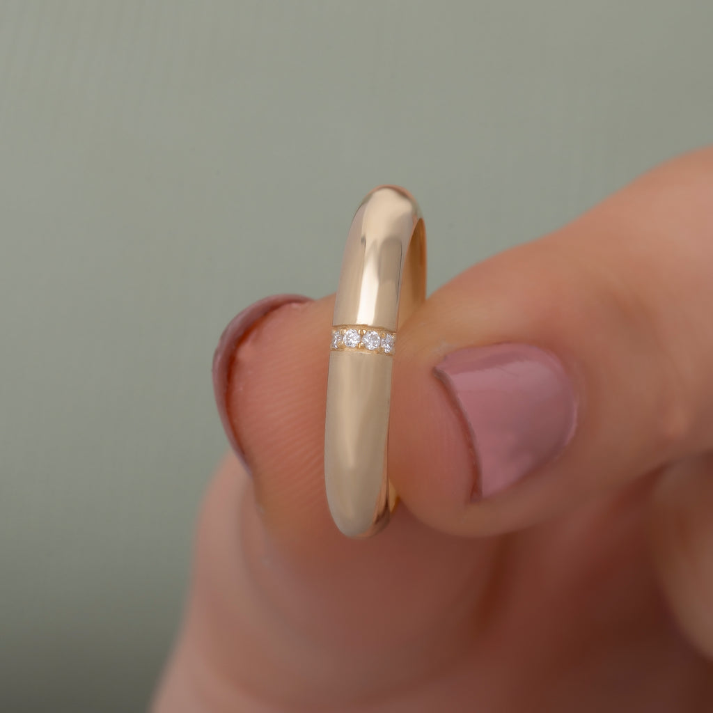 14K Gold Diamond Wedding Band – Auren