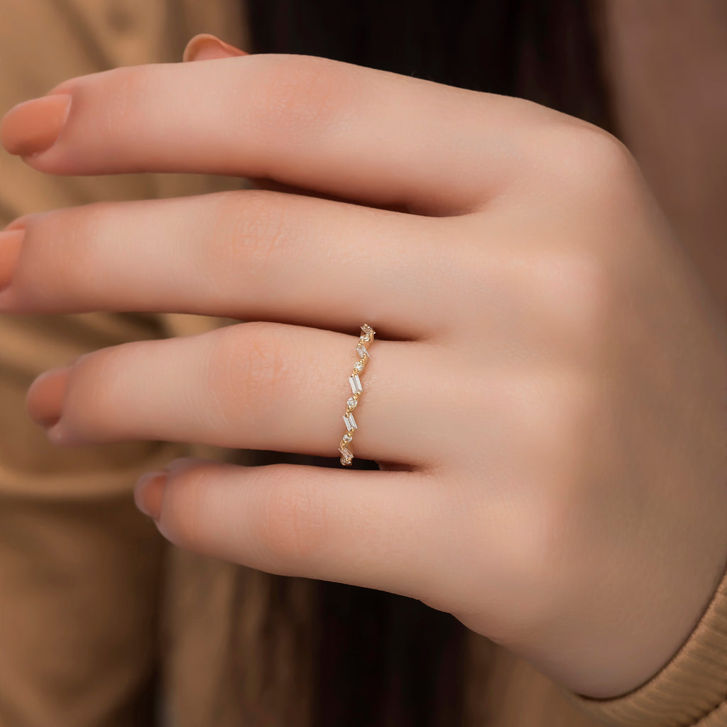 14K Gold Baguette & Round Diamond Ring – Elyndra