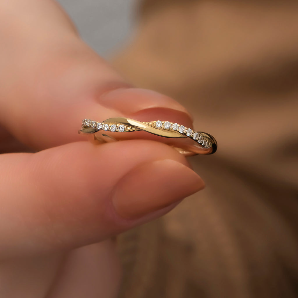 14K Solid Gold Braided Diamond Ring – Lunaria