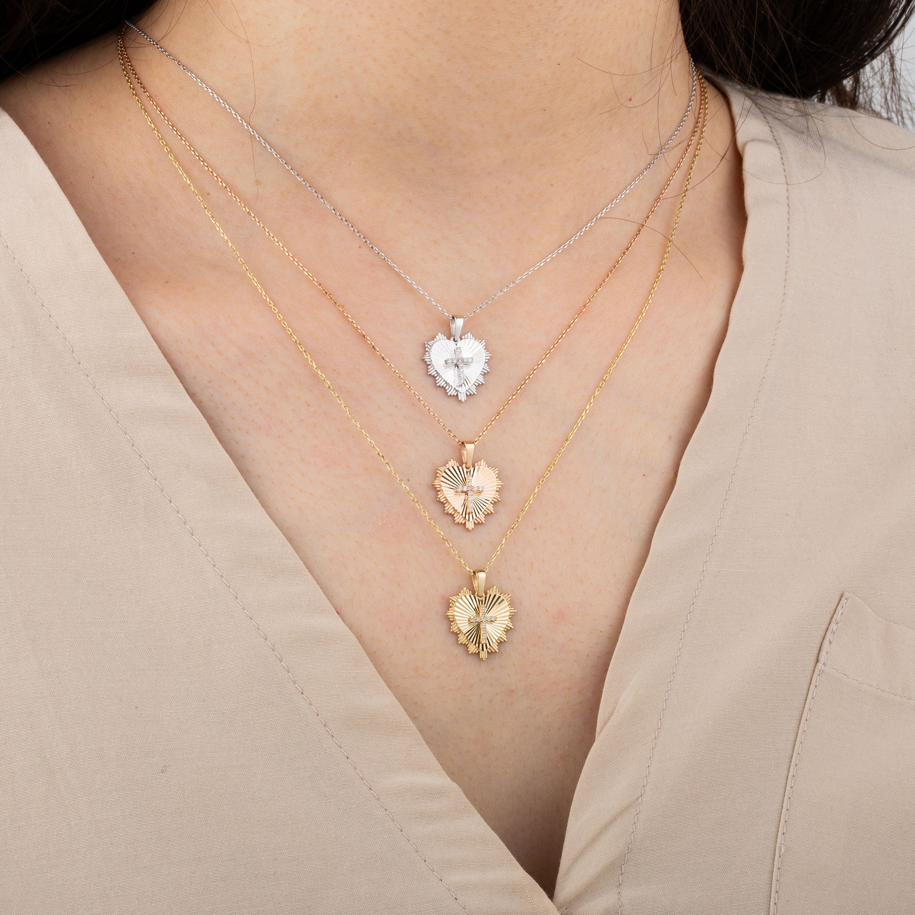 14 Ayar Altın Pırlanta Kalp Haç Kolye – Herald 