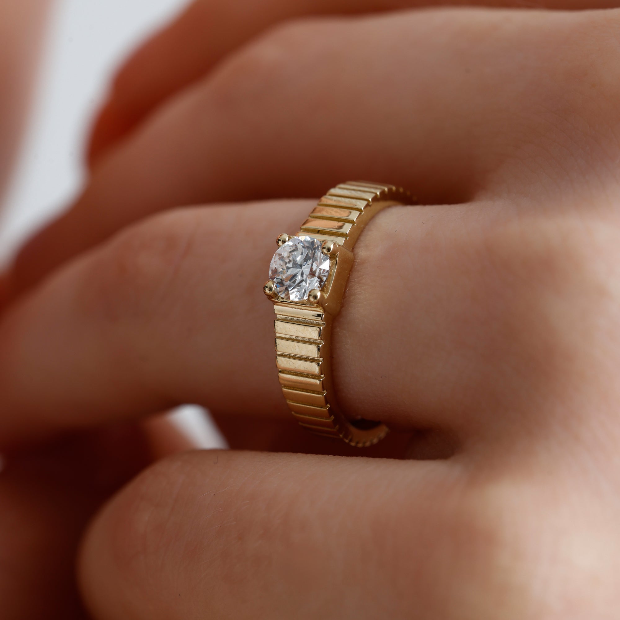 Lab Grown Diamond Ribbed Band Ring – Saven