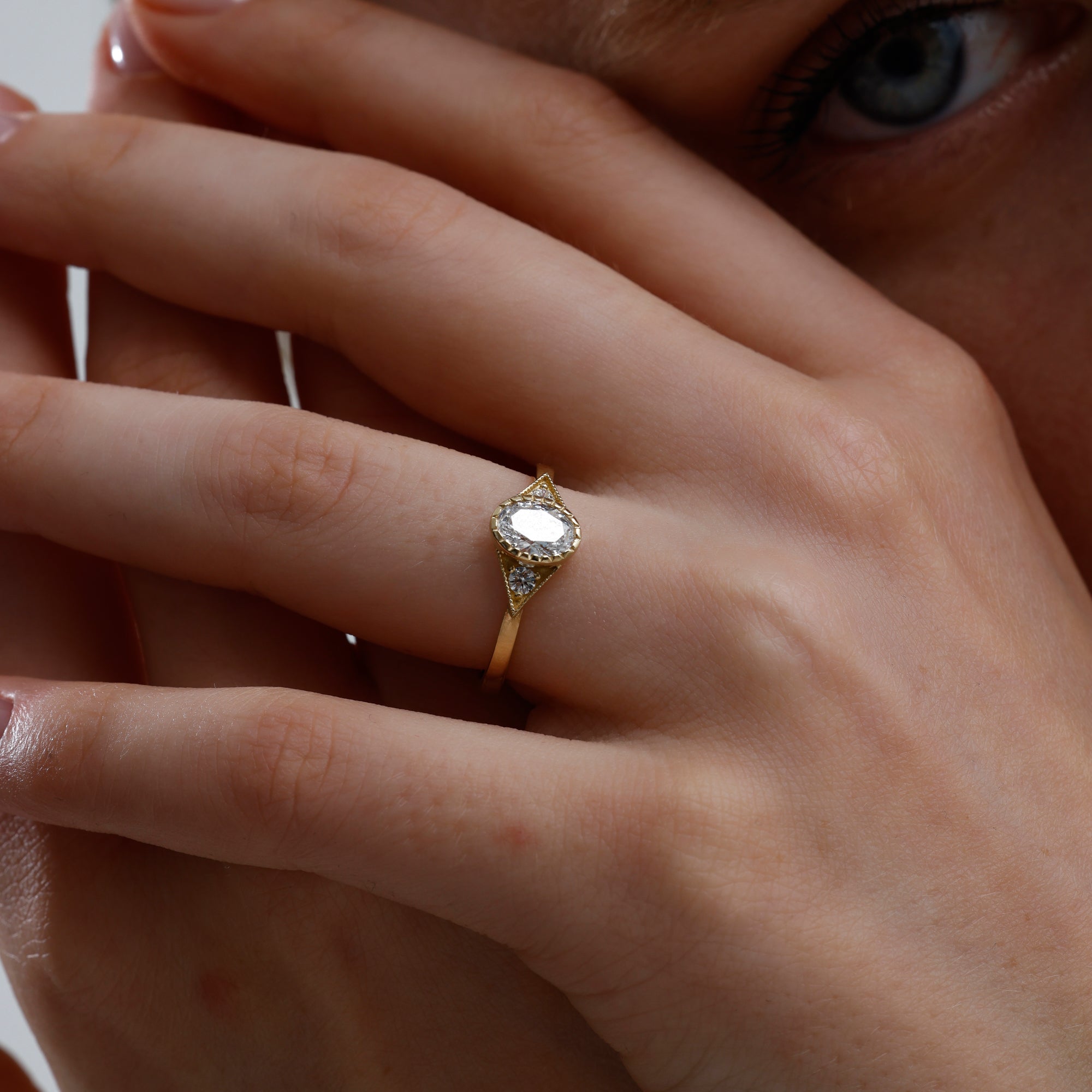 Oval Cut Lab Grown Diamond Engagement Ring – Nerai