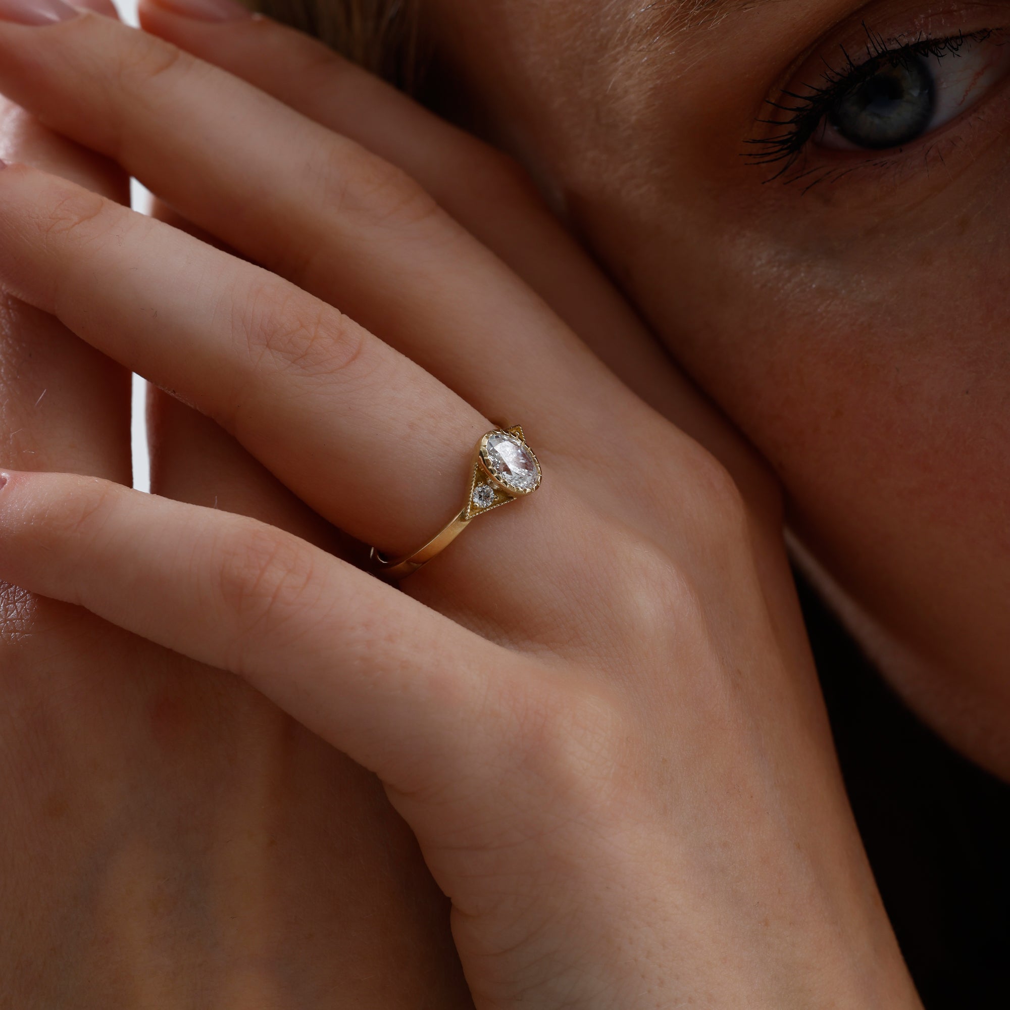 Oval Cut Lab Grown Diamond Engagement Ring – Nerai