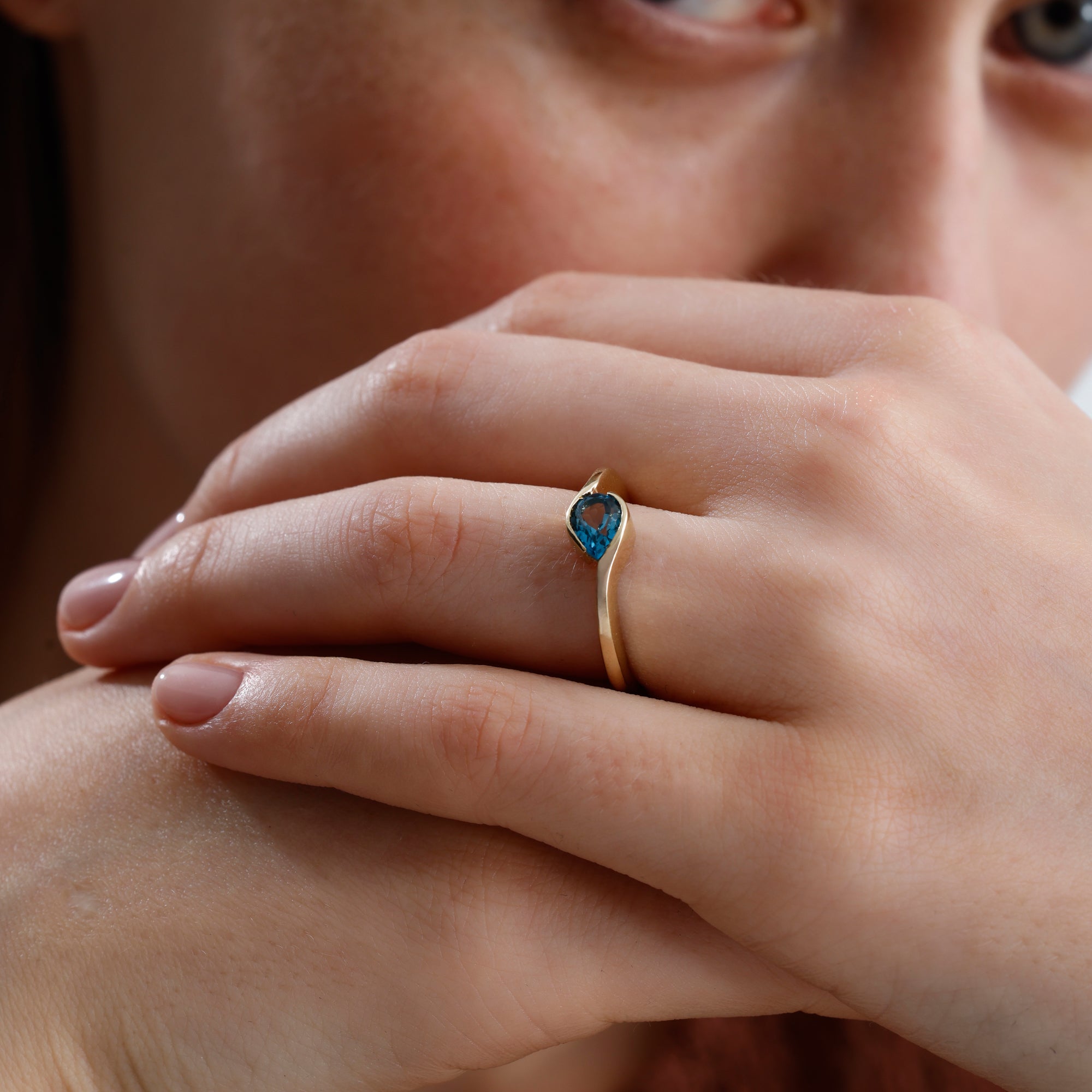 14K Solid Gold Pear Cut Blue Topaz Modern Bezel Ring – Thalune