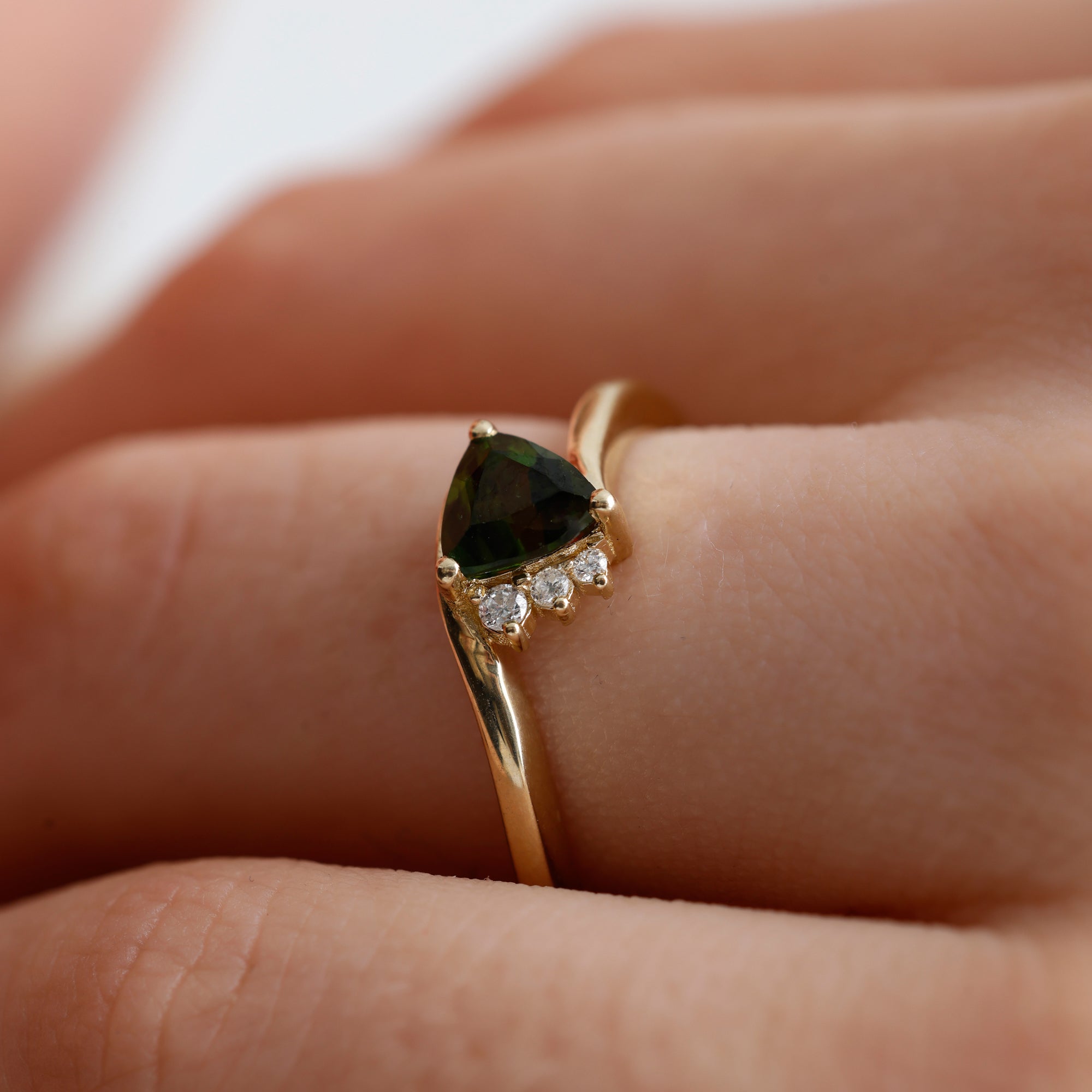 14K Solid Gold Trillion Cut Peridot & Natural Diamond Engagement Ring – Sorev