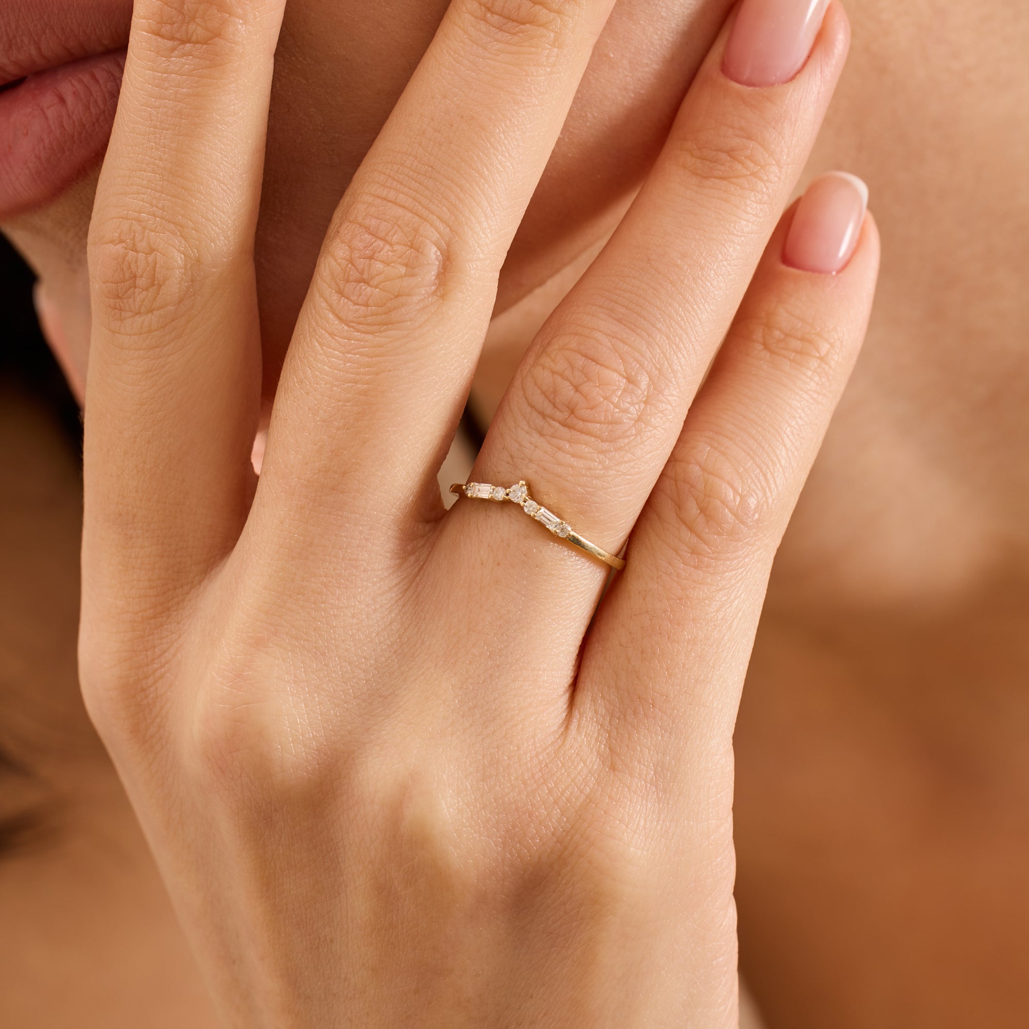 14K Gold Chevron Baguette & Round Diamond Ring – Arel