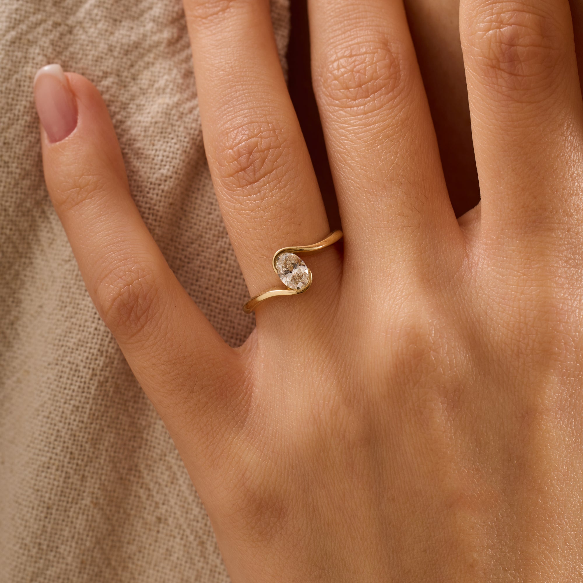 Oval Lab Grown Diamond Engagement Ring – Kairn