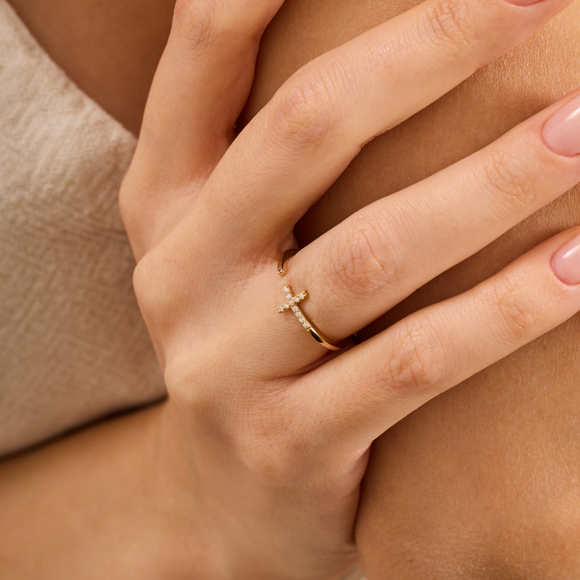 14K Gold Diamond Cross Ring – Calora