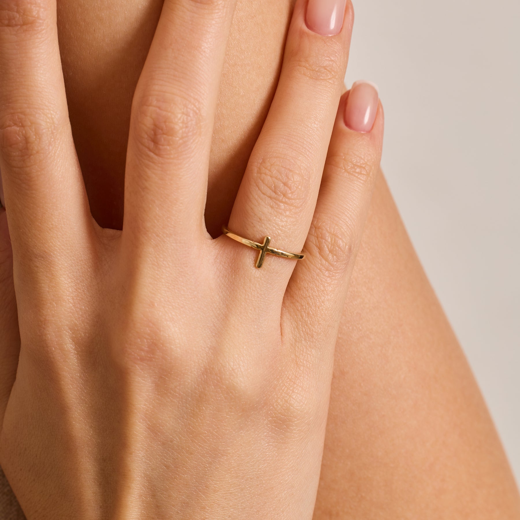 14 Ayar Altın Haç Yüzük/ Altın Haç Minimalist Yüzük Hediyesi/ Altın Zarif Haç Yüzükler/ Kadına Doğum Günü Hediyesi/ Anneler Günü Hediyesi
