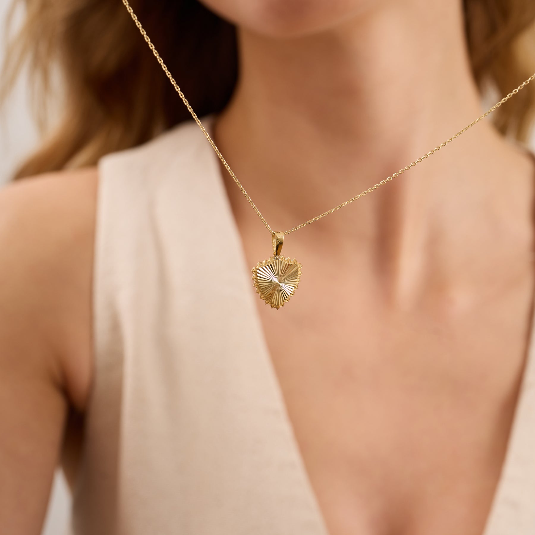 14K Gold Fluted Shield Necklace – Maris