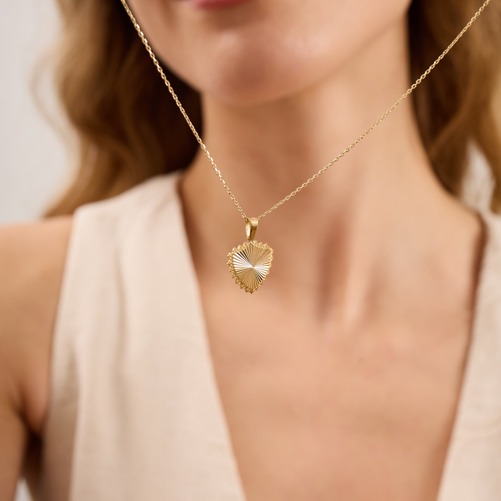 14K Gold Fluted Shield Necklace – Maris