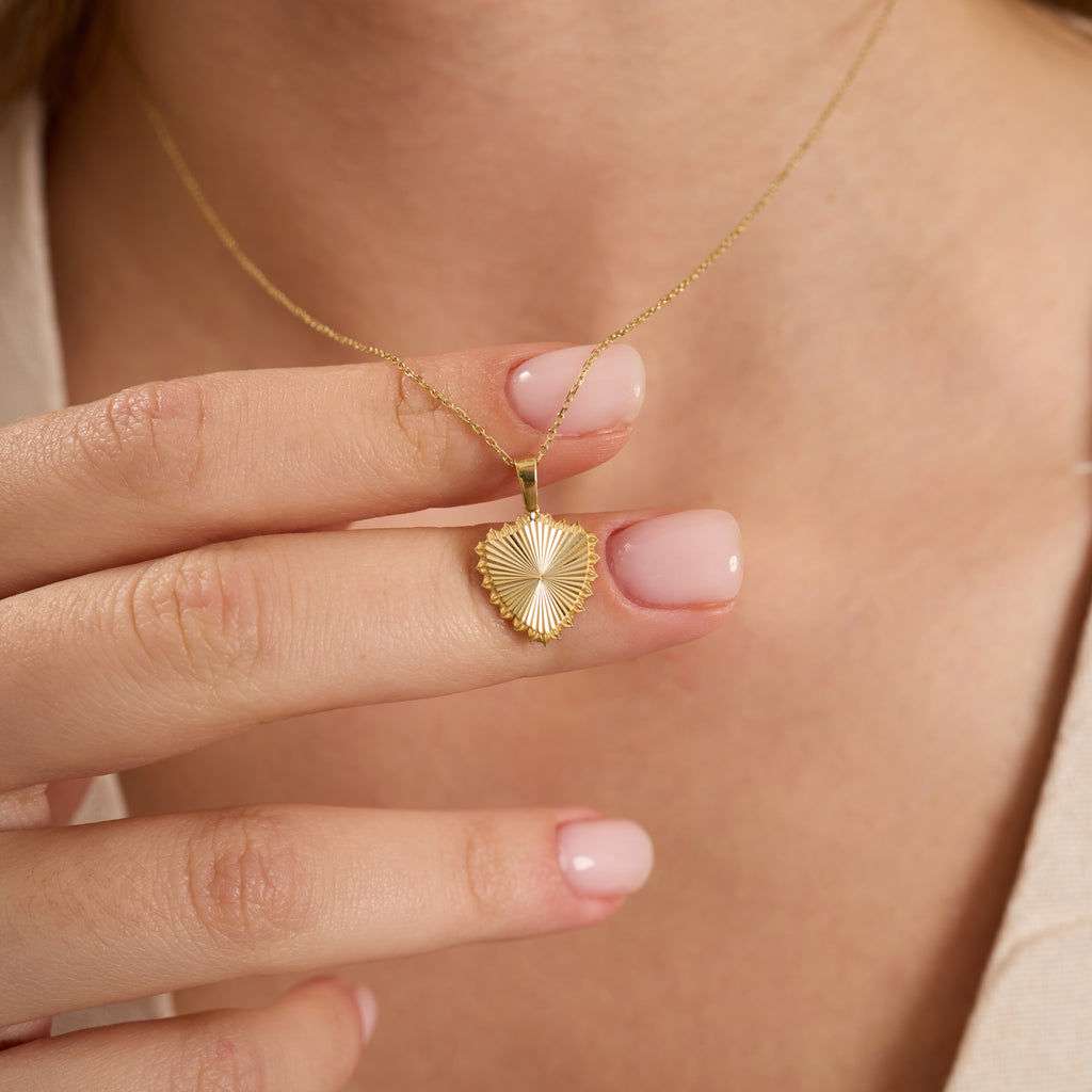14K Gold Fluted Shield Necklace – Maris