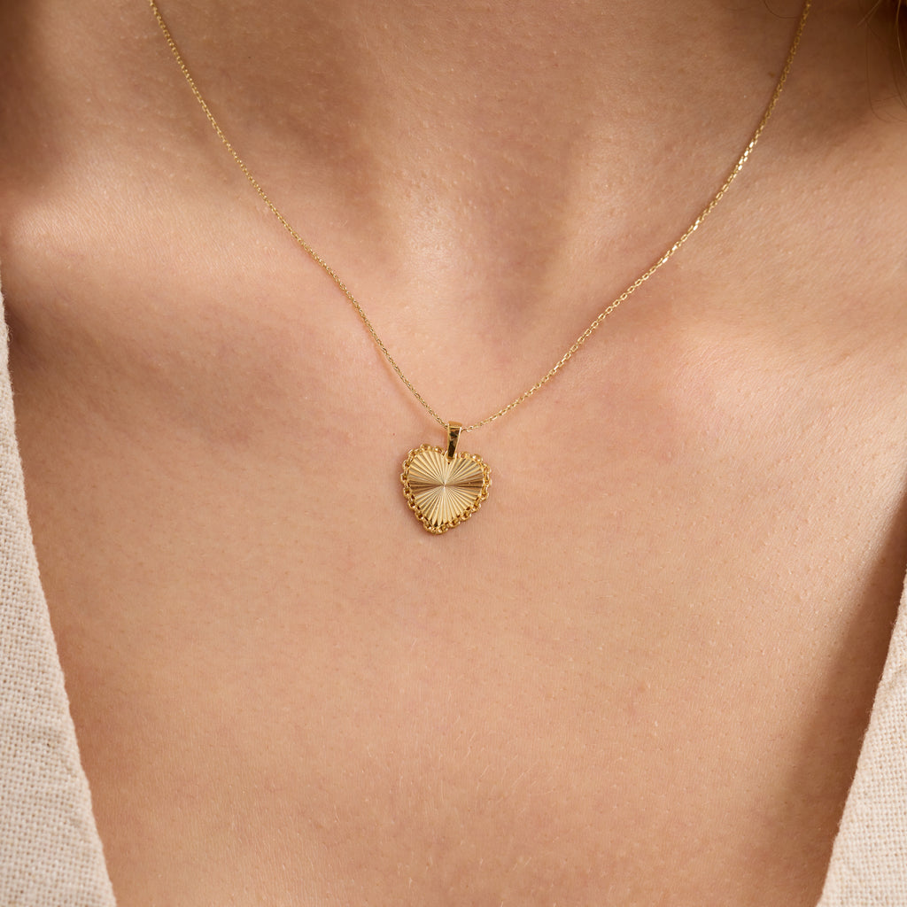 14K Gold Fluted Heart Necklace – Linka