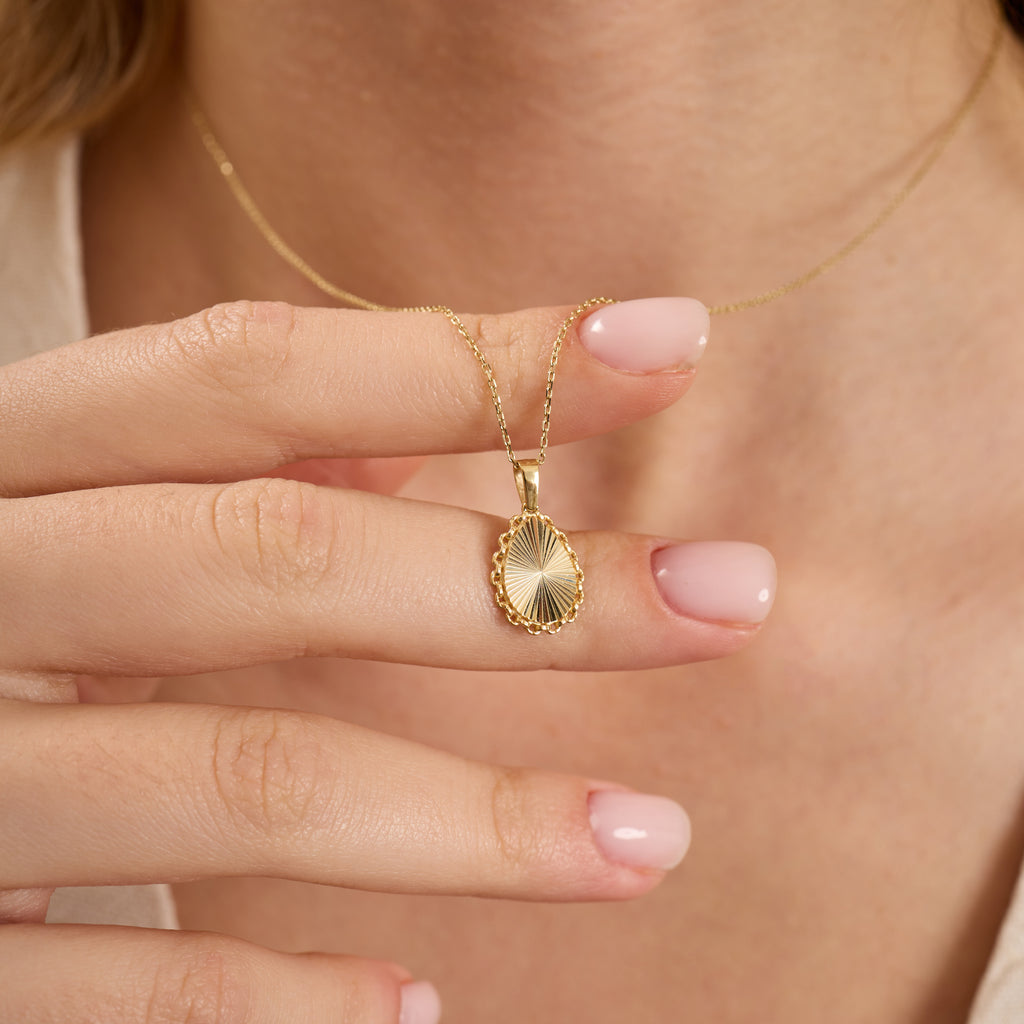 14K Gold Fluted Teardrop Necklace – Linka
