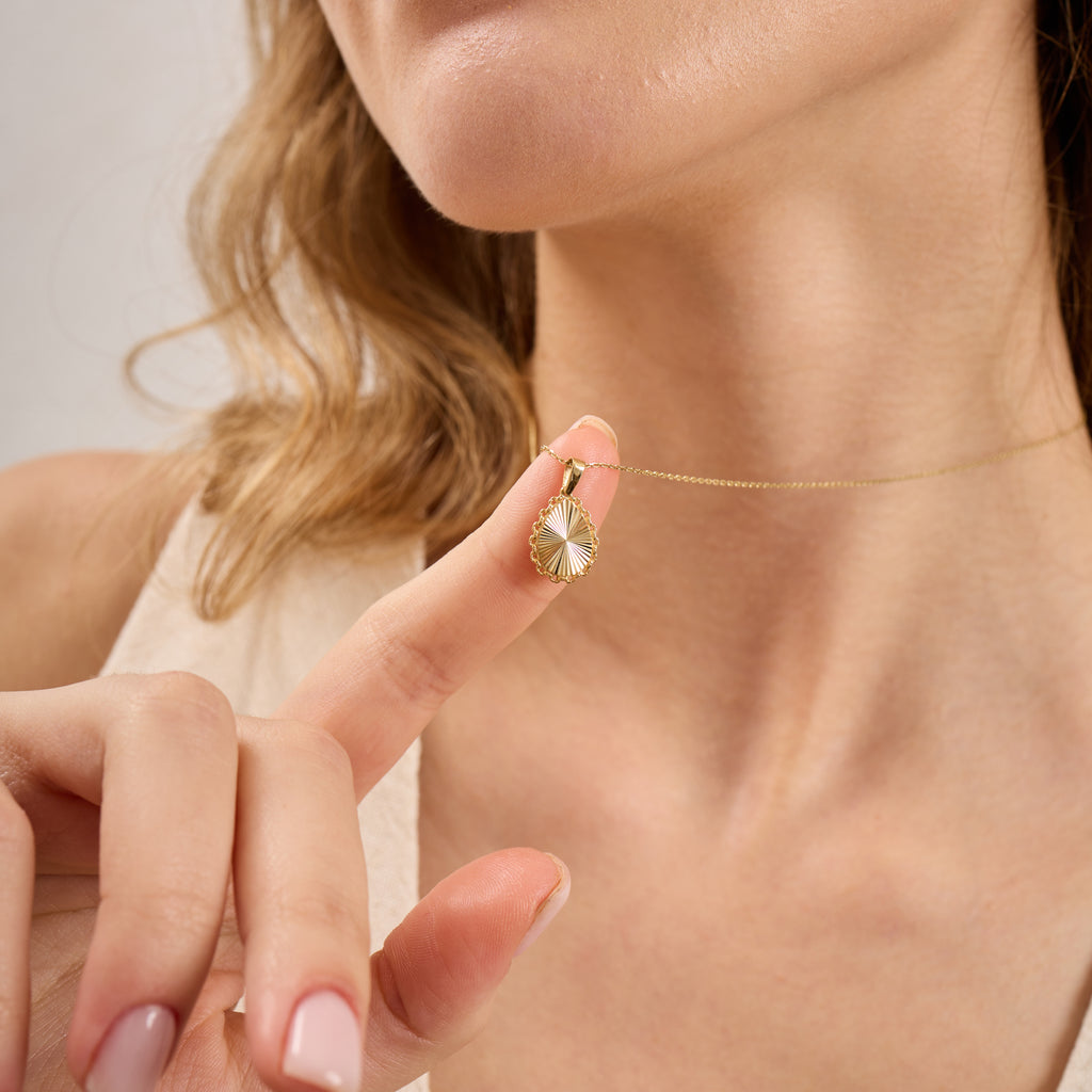 14K Gold Fluted Teardrop Necklace – Linka