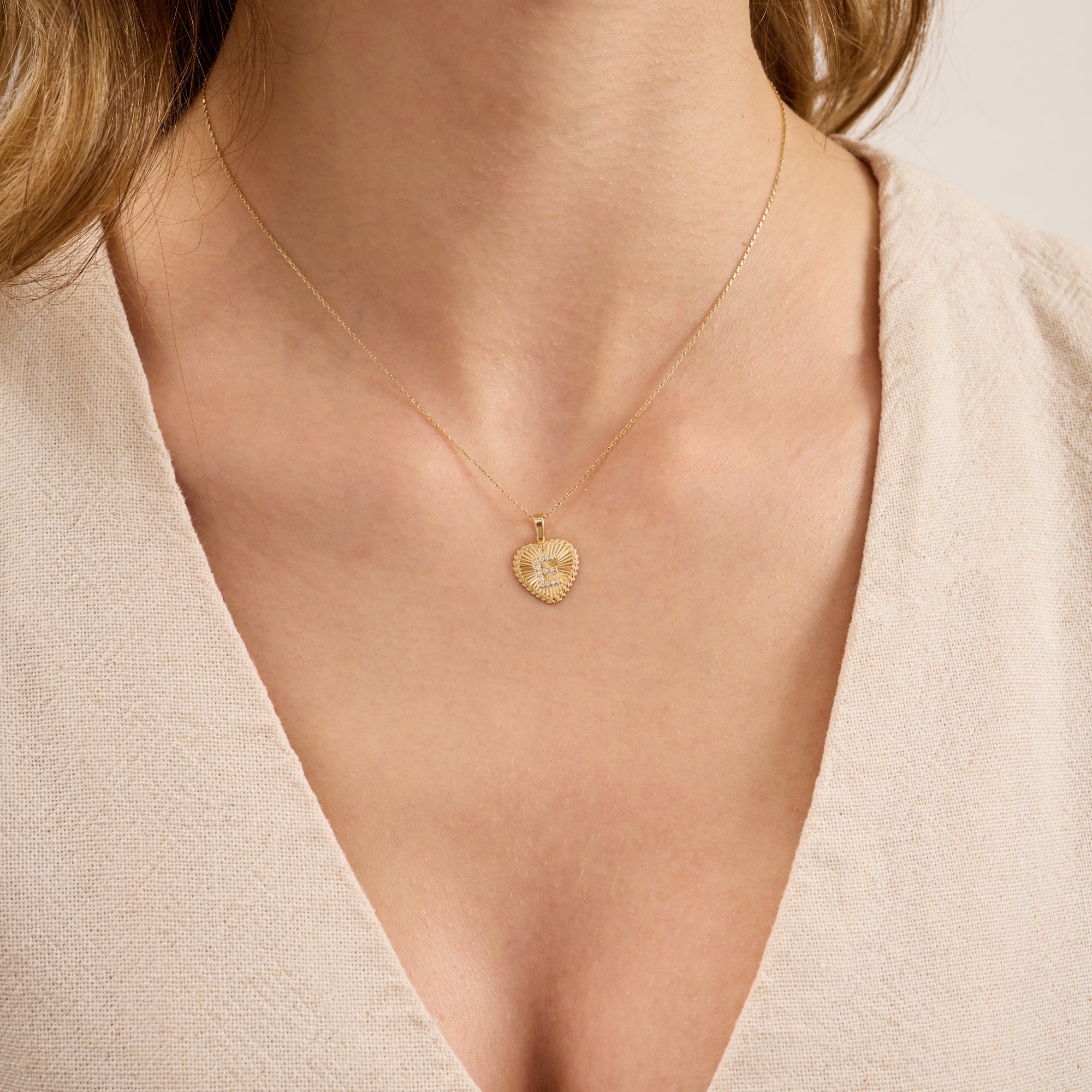14K Gold Fluted Heart Diamond Initial Necklace – Olea