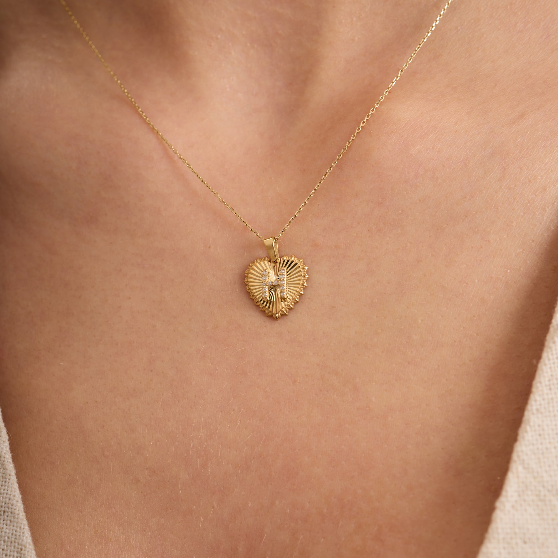 14K Gold Fluted Heart Diamond Initial Necklace – Maris