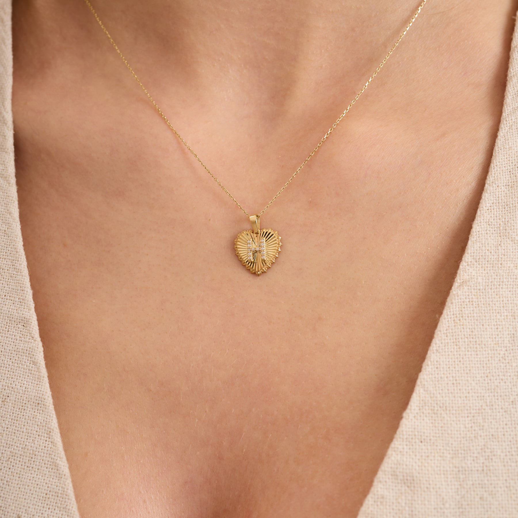 14K Gold Fluted Heart Diamond Initial Necklace – Maris