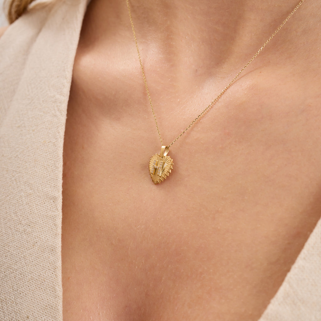 14K Gold Fluted Heart Diamond Initial Necklace – Maris