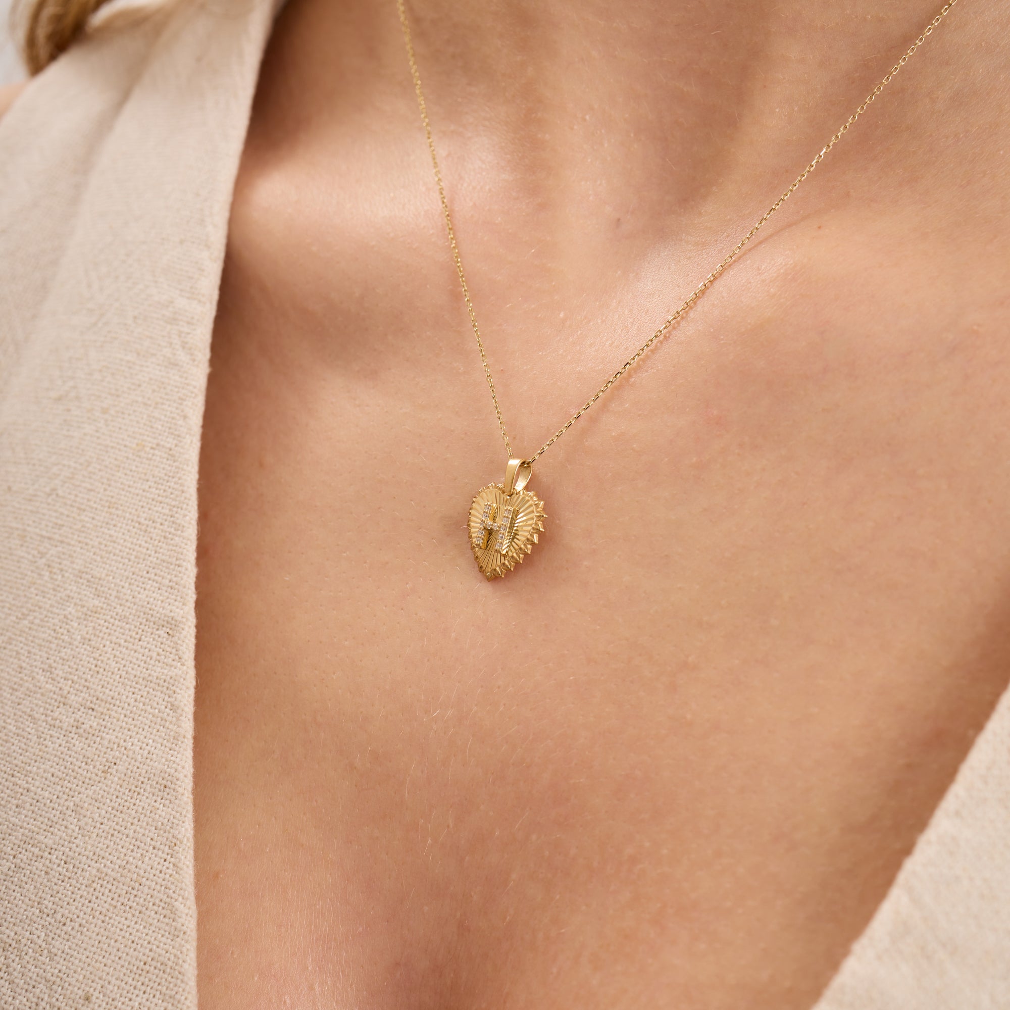 14K Gold Fluted Heart Diamond Initial Necklace – Maris