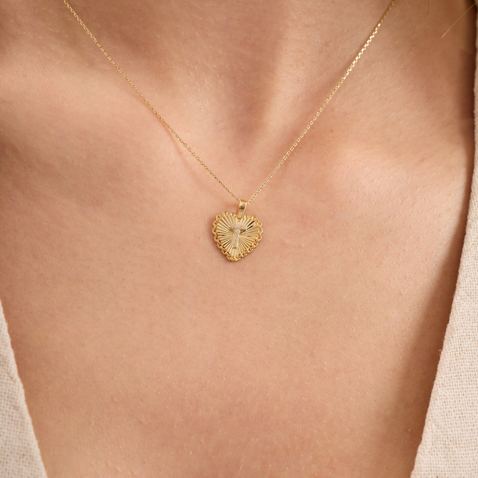 14K Gold Fluted Heart Initial Necklace – Linka