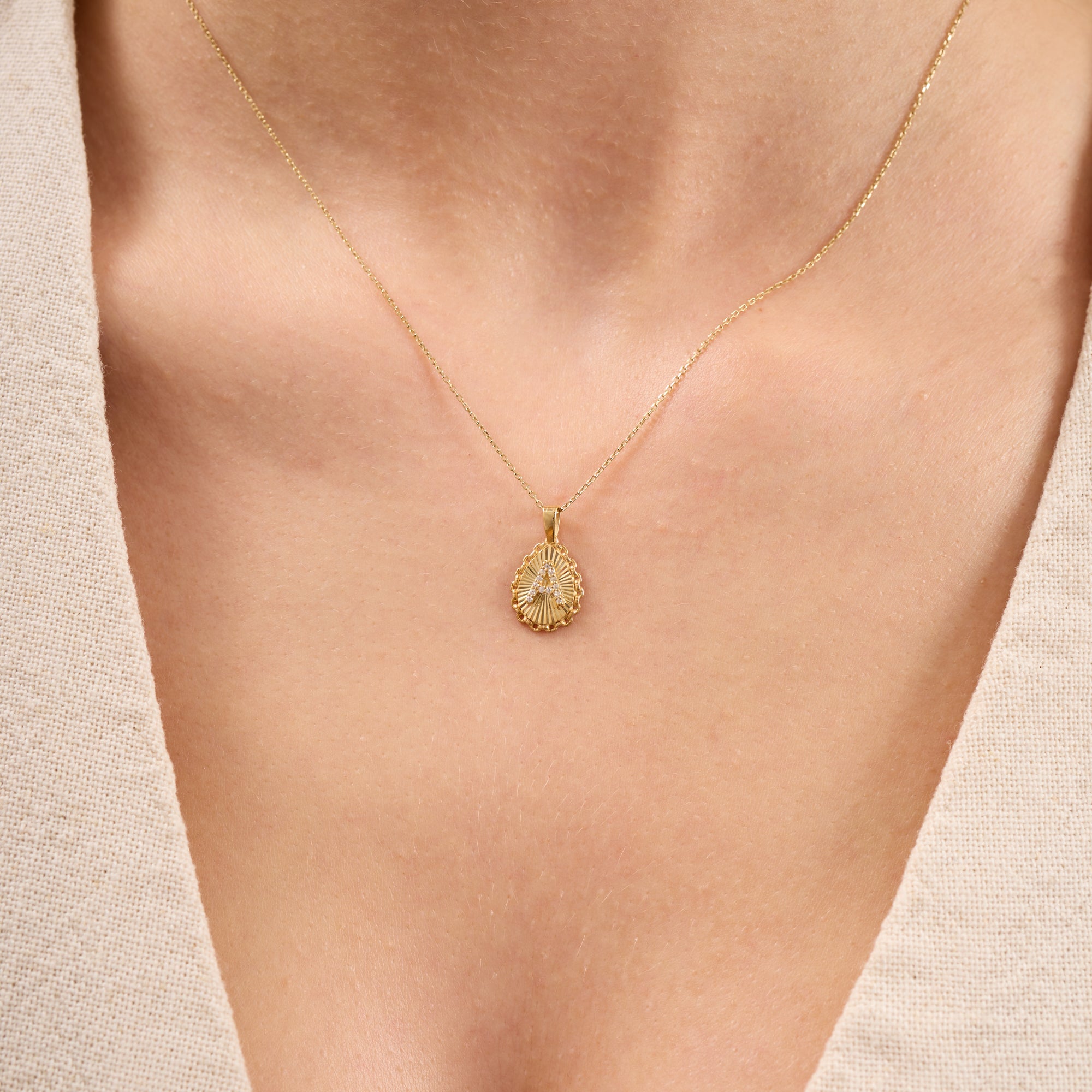 14K Gold Fluted Teardrop Initial Necklace – Linka