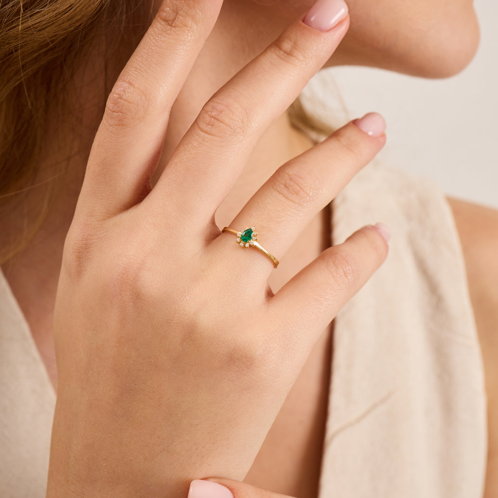 14K Gold Emerald & Diamond Pear Ring – Astra