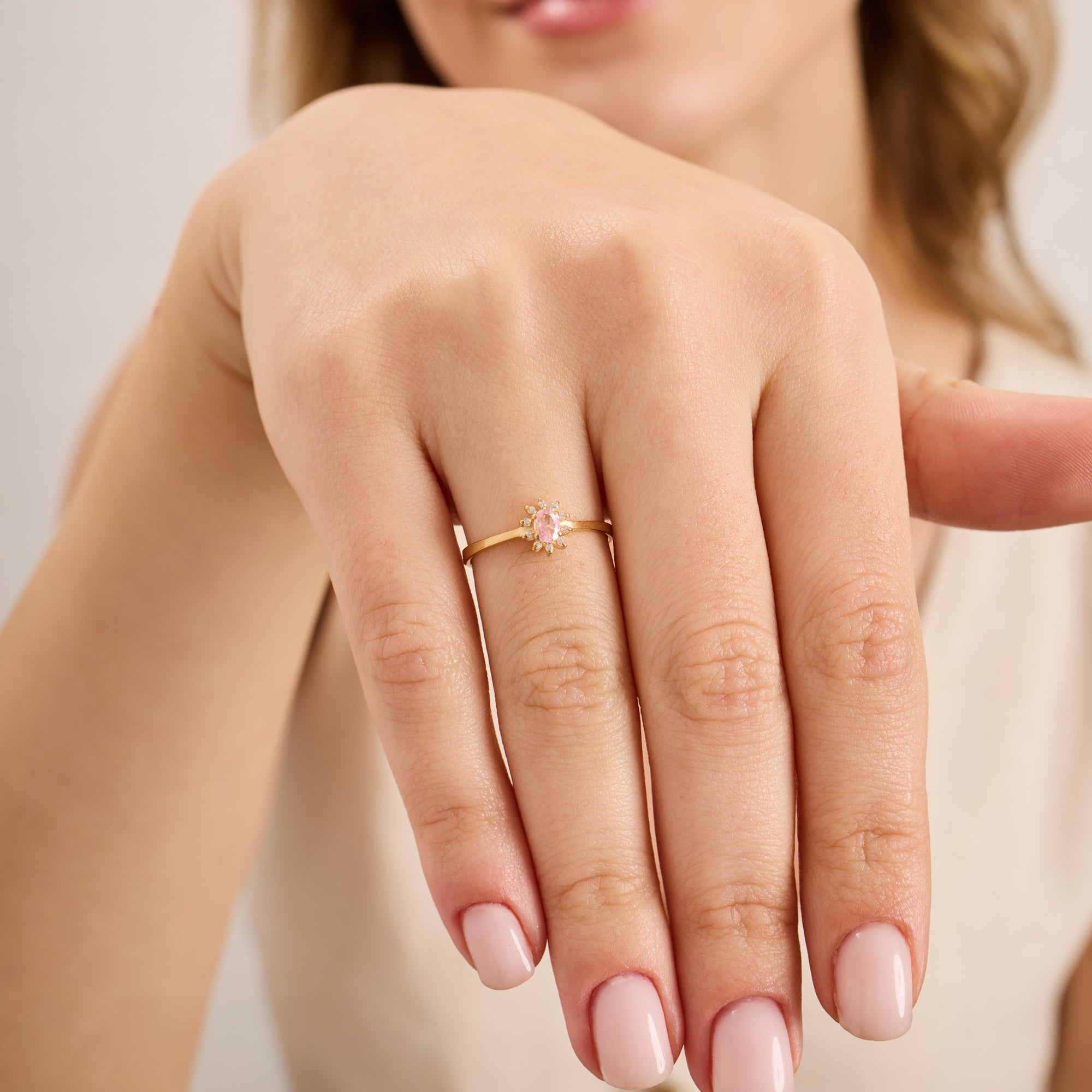 14 Ayar Altın Zümrüt ve Pırlanta Oval Yüzük – Astra 