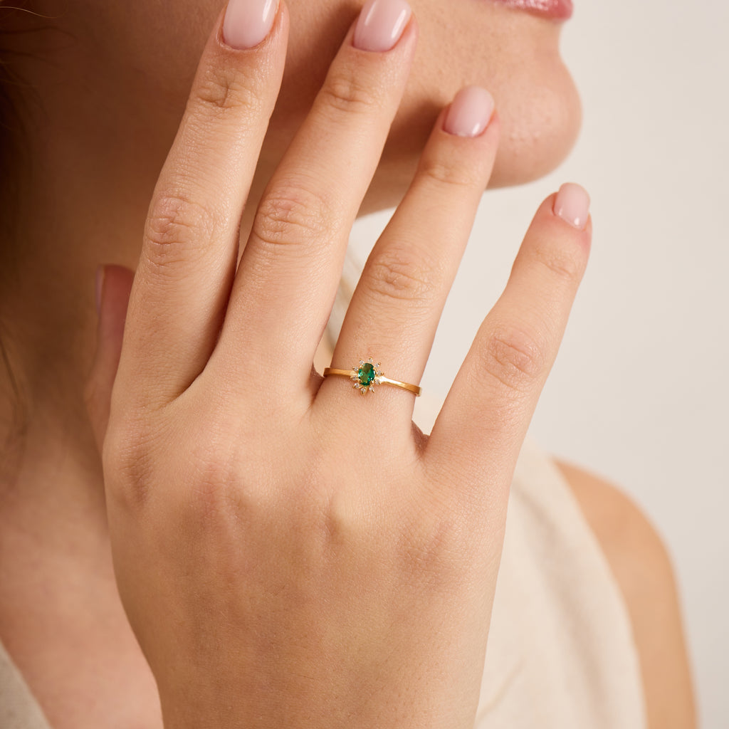 14K Gold Emerald & Diamond Oval Ring – Astra